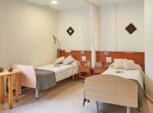 Sala de fisioterapis y rehabilitación de la Residencia geriátrica Torreblanca en Sant Joan Les Fonts