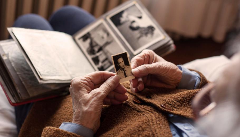 Com gestionar els primers oblits de memòria? Alzheimer
